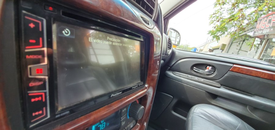 Used GMC Envoy 4dr 4WD SLT 2005 | Rubber Bros Auto World. Brooklyn, New York Used GMC Envoy 4dr 4WD SLT 2005 | Rubber Bros Auto World. Brooklyn, New York