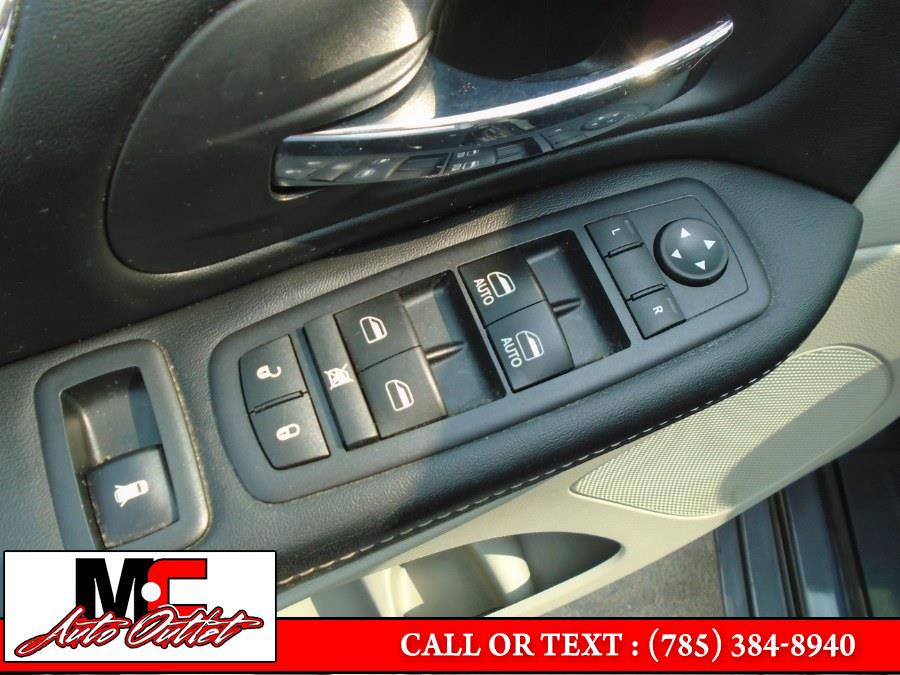 2017 Dodge Grand Caravan SXT Wagon, available for sale in Colby, Kansas | M C Auto Outlet Inc. Colby, Kansas 2017 Dodge Grand Caravan SXT Wagon, available for sale in Colby, Kansas | M C Auto Outlet Inc. Colby, Kansas