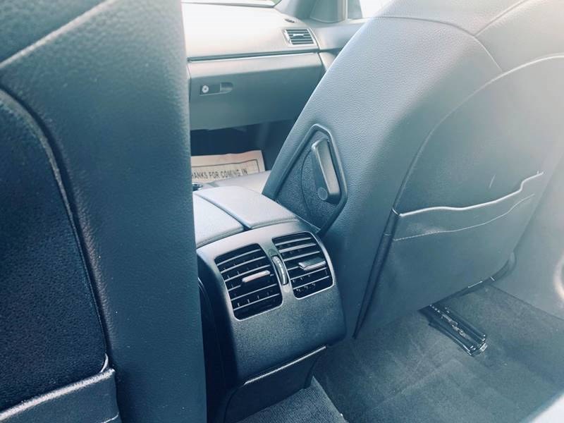 2011 Mercedes-benz C-class C 300 Sport 4MATIC AWD 4dr Sedan, available for sale in Roslyn Heights, New York | Mekawy Auto Sales Inc. Roslyn Heights, New York 2011 Mercedes-benz C-class C 300 Sport 4MATIC AWD 4dr Sedan, available for sale in Roslyn Heights, New York | Mekawy Auto Sales Inc. Roslyn Heights, New York