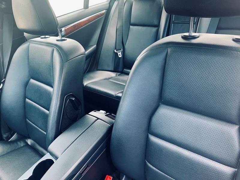 2011 Mercedes-benz C-class C 300 Sport 4MATIC AWD 4dr Sedan, available for sale in Roslyn Heights, New York | Mekawy Auto Sales Inc. Roslyn Heights, New York 2011 Mercedes-benz C-class C 300 Sport 4MATIC AWD 4dr Sedan, available for sale in Roslyn Heights, New York | Mekawy Auto Sales Inc. Roslyn Heights, New York
