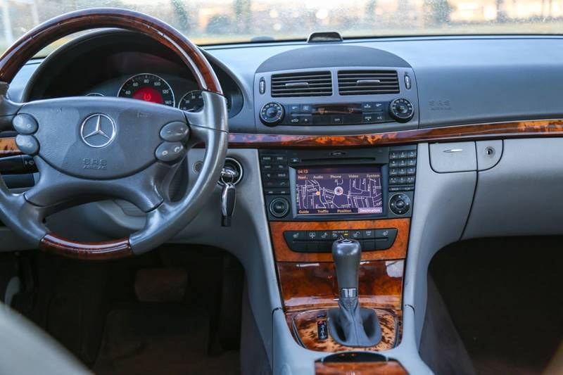 2009 Mercedes-Benz E-Class 4dr Sdn Luxury 3.5L 4MATIC, available for sale in Roslyn Heights, New York | Mekawy Auto Sales Inc. Roslyn Heights, New York 2009 Mercedes-Benz E-Class 4dr Sdn Luxury 3.5L 4MATIC, available for sale in Roslyn Heights, New York | Mekawy Auto Sales Inc. Roslyn Heights, New York
