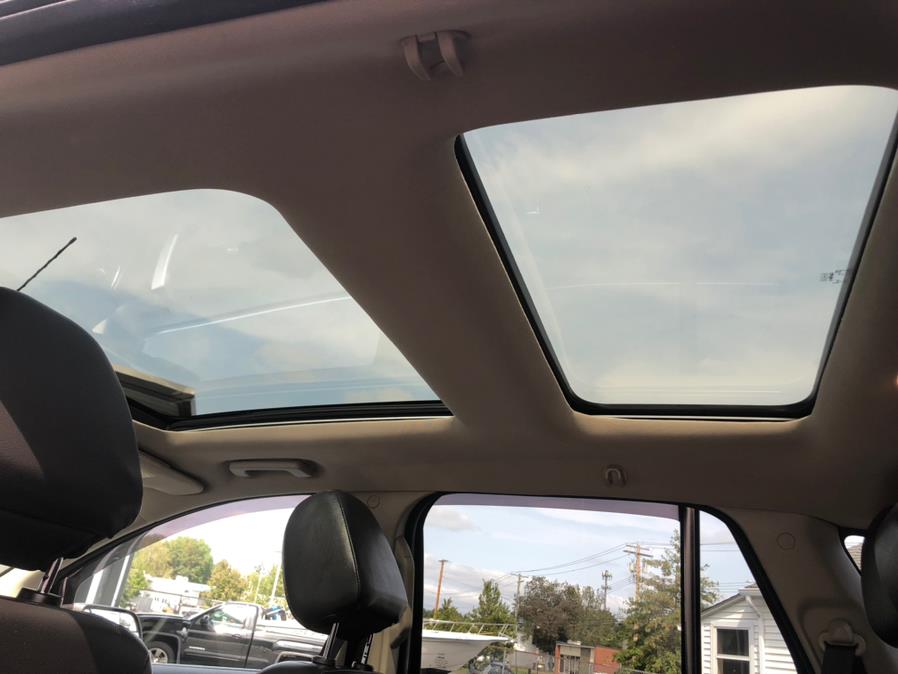 2013 Ford Edge 4dr Limited AWD, available for sale in Milford, Connecticut | Chip's Auto Sales Inc. Milford, Connecticut 2013 Ford Edge 4dr Limited AWD, available for sale in Milford, Connecticut | Chip's Auto Sales Inc. Milford, Connecticut
