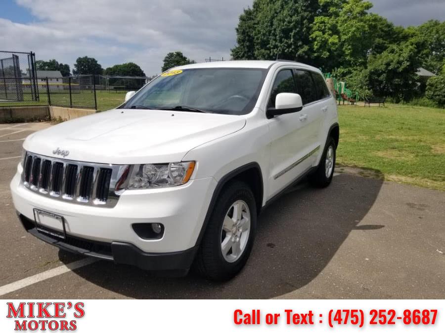 2013 Jeep Grand Cherokee 4WD 4dr Laredo, available for sale in Stratford, Connecticut | Mike's Motors LLC. Stratford, Connecticut