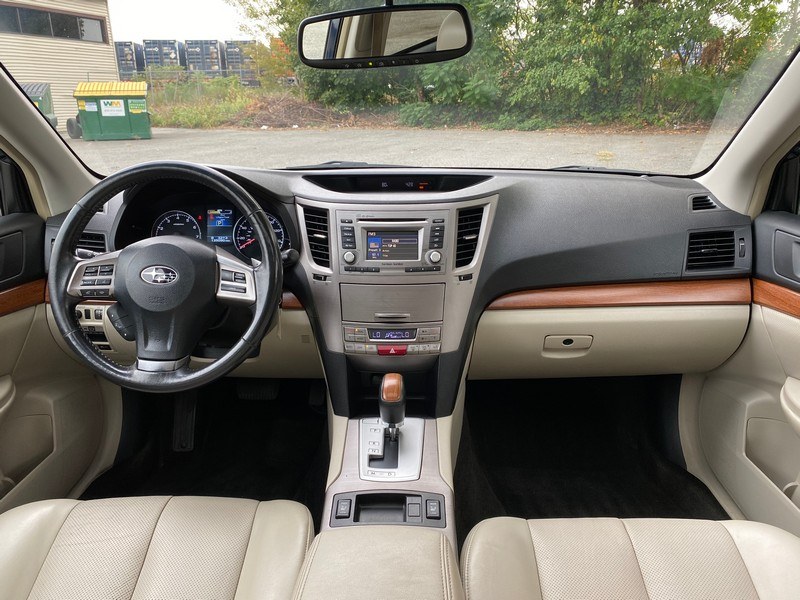 Used Subaru Outback 4dr Wgn H4 Auto 2.5i Limited 2013 | Union Street Auto Sales. West Springfield, Massachusetts Used Subaru Outback 4dr Wgn H4 Auto 2.5i Limited 2013 | Union Street Auto Sales. West Springfield, Massachusetts