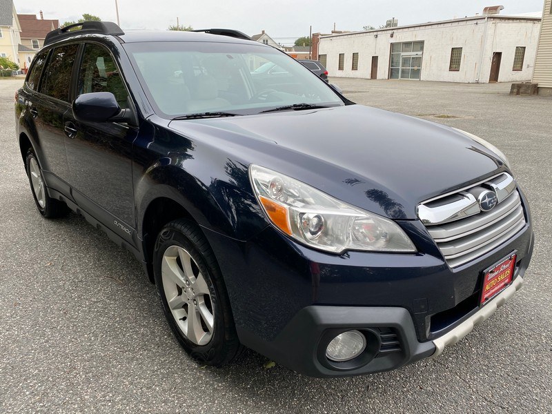 Used Subaru Outback 4dr Wgn H4 Auto 2.5i Limited 2013 | Union Street Auto Sales. West Springfield, Massachusetts Used Subaru Outback 4dr Wgn H4 Auto 2.5i Limited 2013 | Union Street Auto Sales. West Springfield, Massachusetts