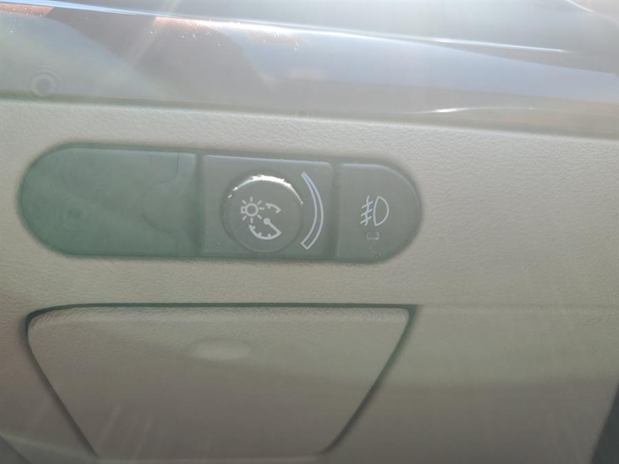 2009 Saturn Aura 4dr Sdn V6 XR, available for sale in Springfield, Massachusetts | Absolute Motors Inc. Springfield, Massachusetts 2009 Saturn Aura 4dr Sdn V6 XR, available for sale in Springfield, Massachusetts | Absolute Motors Inc. Springfield, Massachusetts