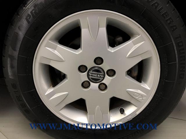 2005 Volvo Xc70 2.5L Turbo AWD w/Sunroof, available for sale in Naugatuck, Connecticut | J&M Automotive Sls&Svc LLC. Naugatuck, Connecticut 2005 Volvo Xc70 2.5L Turbo AWD w/Sunroof, available for sale in Naugatuck, Connecticut | J&M Automotive Sls&Svc LLC. Naugatuck, Connecticut