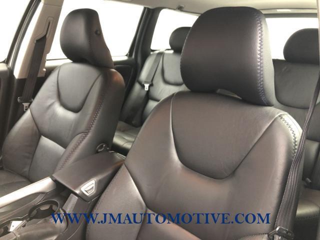 2005 Volvo Xc70 2.5L Turbo AWD w/Sunroof, available for sale in Naugatuck, Connecticut | J&M Automotive Sls&Svc LLC. Naugatuck, Connecticut 2005 Volvo Xc70 2.5L Turbo AWD w/Sunroof, available for sale in Naugatuck, Connecticut | J&M Automotive Sls&Svc LLC. Naugatuck, Connecticut
