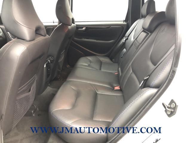 2005 Volvo Xc70 2.5L Turbo AWD w/Sunroof, available for sale in Naugatuck, Connecticut | J&M Automotive Sls&Svc LLC. Naugatuck, Connecticut 2005 Volvo Xc70 2.5L Turbo AWD w/Sunroof, available for sale in Naugatuck, Connecticut | J&M Automotive Sls&Svc LLC. Naugatuck, Connecticut