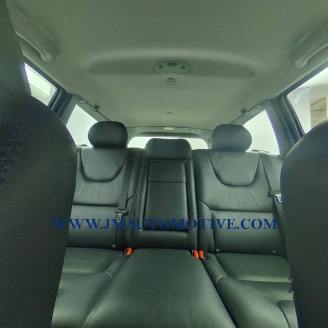 2005 Volvo Xc70 2.5L Turbo AWD w/Sunroof, available for sale in Naugatuck, Connecticut | J&M Automotive Sls&Svc LLC. Naugatuck, Connecticut 2005 Volvo Xc70 2.5L Turbo AWD w/Sunroof, available for sale in Naugatuck, Connecticut | J&M Automotive Sls&Svc LLC. Naugatuck, Connecticut