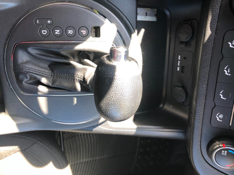 Used Kia Sportage 2WD 4dr LX 2013 | Affordable Motors Inc. Bridgeport, Connecticut Used Kia Sportage 2WD 4dr LX 2013 | Affordable Motors Inc. Bridgeport, Connecticut