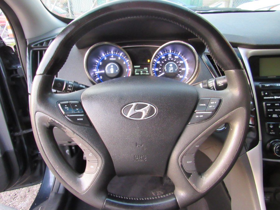 2011 Hyundai Sonata 4dr Sdn 2.4L Auto SE, available for sale in Middle Village, New York | Road Masters II INC. Middle Village, New York 2011 Hyundai Sonata 4dr Sdn 2.4L Auto SE, available for sale in Middle Village, New York | Road Masters II INC. Middle Village, New York
