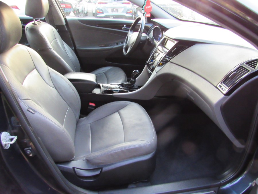 2011 Hyundai Sonata 4dr Sdn 2.4L Auto SE, available for sale in Middle Village, New York | Road Masters II INC. Middle Village, New York 2011 Hyundai Sonata 4dr Sdn 2.4L Auto SE, available for sale in Middle Village, New York | Road Masters II INC. Middle Village, New York