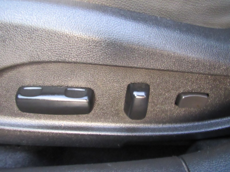 2011 Hyundai Sonata 4dr Sdn 2.4L Auto SE, available for sale in Middle Village, New York | Road Masters II INC. Middle Village, New York 2011 Hyundai Sonata 4dr Sdn 2.4L Auto SE, available for sale in Middle Village, New York | Road Masters II INC. Middle Village, New York