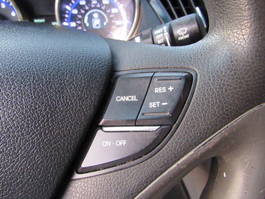2011 Hyundai Sonata 4dr Sdn 2.4L Auto SE, available for sale in Middle Village, New York | Road Masters II INC. Middle Village, New York 2011 Hyundai Sonata 4dr Sdn 2.4L Auto SE, available for sale in Middle Village, New York | Road Masters II INC. Middle Village, New York