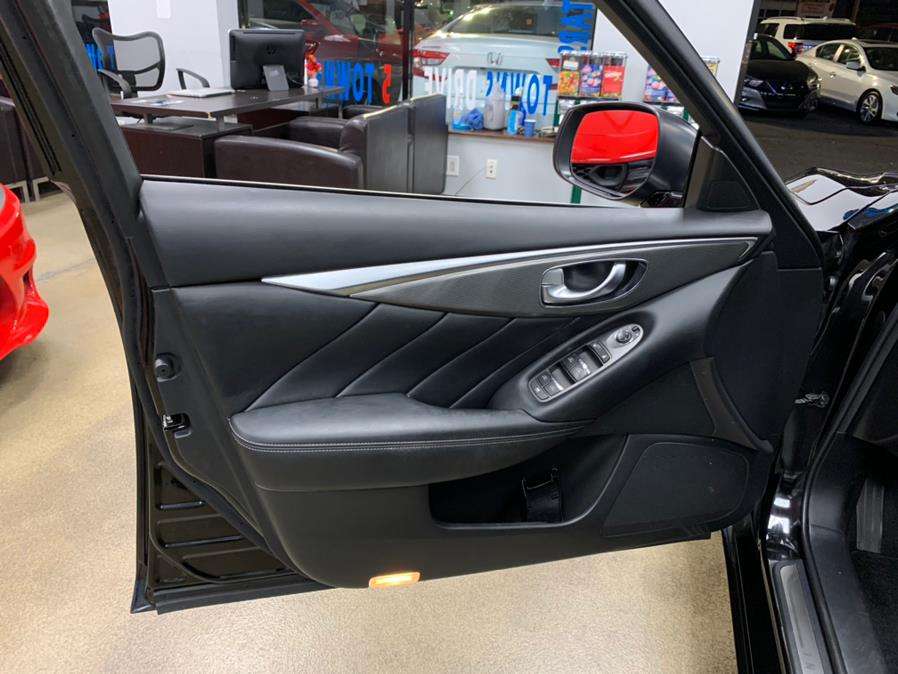 Used INFINITI Q50 SPORT 3.0t LUXE RWD 2018 | 5 Towns Drive. Inwood, New York Used INFINITI Q50 SPORT 3.0t LUXE RWD 2018 | 5 Towns Drive. Inwood, New York