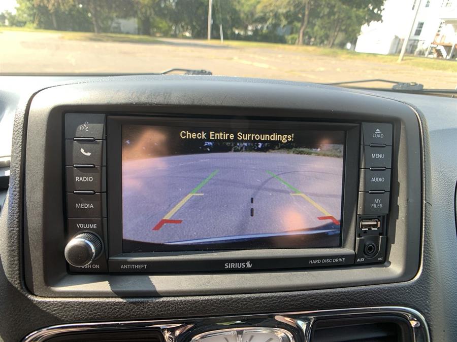2014 Chrysler Town & Country 4dr Wgn Touring-L, available for sale in Stratford, Connecticut | Wiz Leasing Inc. Stratford, Connecticut 2014 Chrysler Town & Country 4dr Wgn Touring-L, available for sale in Stratford, Connecticut | Wiz Leasing Inc. Stratford, Connecticut