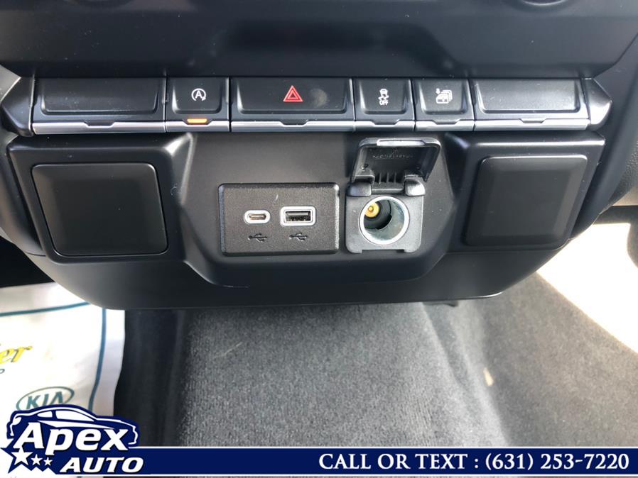 2020 Chevrolet Silverado 1500 4WD Double Cab 147" LT, available for sale in Selden, New York | Apex Auto. Selden, New York 2020 Chevrolet Silverado 1500 4WD Double Cab 147" LT, available for sale in Selden, New York | Apex Auto. Selden, New York