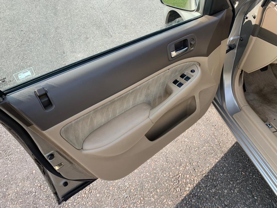 2004 Honda Civic 4dr Sdn EX Manual, available for sale in South Windsor, Connecticut | Mike And Tony Auto Sales, Inc. South Windsor, Connecticut 2004 Honda Civic 4dr Sdn EX Manual, available for sale in South Windsor, Connecticut | Mike And Tony Auto Sales, Inc. South Windsor, Connecticut