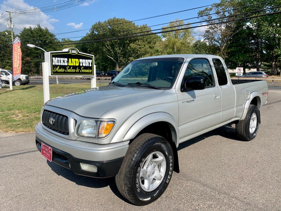 2004 Toyota Tacoma XtraCab V6 Auto 4WD, available for sale in South Windsor, Connecticut | Mike And Tony Auto Sales, Inc. South Windsor, Connecticut