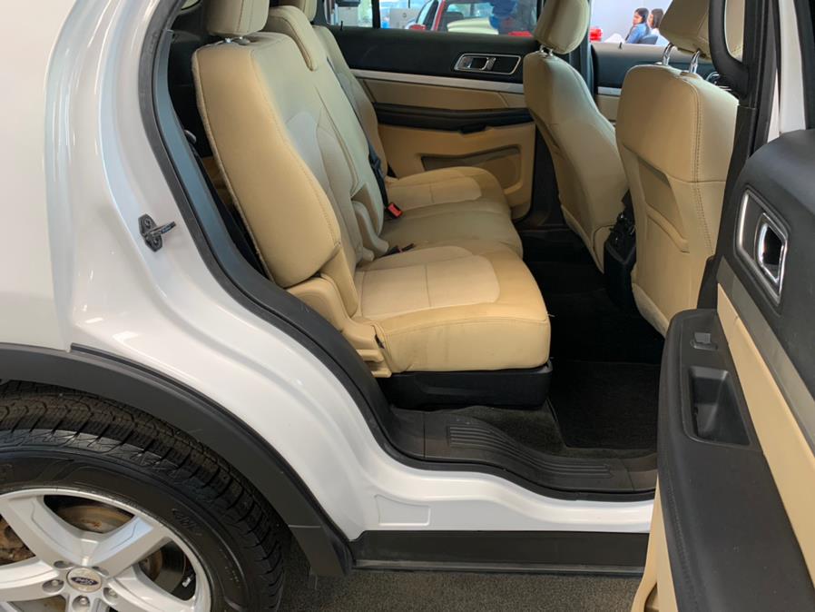 2017 Ford Explorer XLT 4WD, available for sale in Inwood, New York | 5 Towns Drive. Inwood, New York 2017 Ford Explorer XLT 4WD, available for sale in Inwood, New York | 5 Towns Drive. Inwood, New York