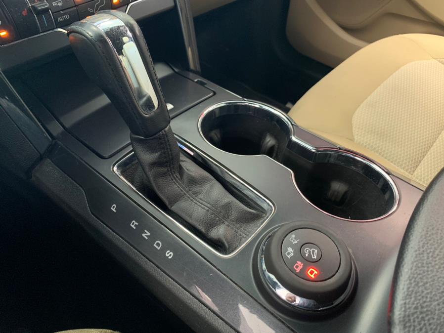 2017 Ford Explorer XLT 4WD, available for sale in Inwood, New York | 5 Towns Drive. Inwood, New York 2017 Ford Explorer XLT 4WD, available for sale in Inwood, New York | 5 Towns Drive. Inwood, New York