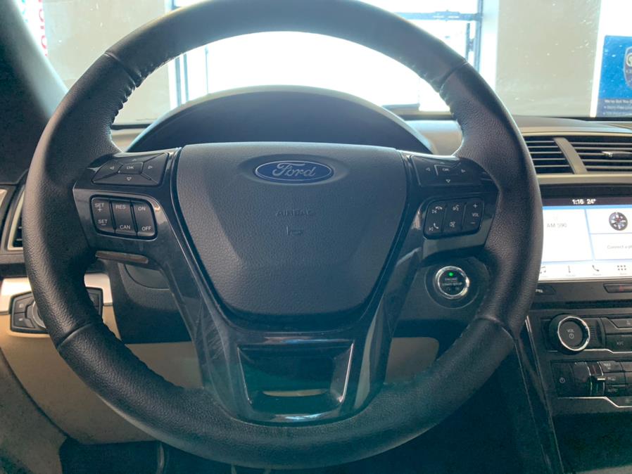 2017 Ford Explorer XLT 4WD, available for sale in Inwood, New York | 5 Towns Drive. Inwood, New York 2017 Ford Explorer XLT 4WD, available for sale in Inwood, New York | 5 Towns Drive. Inwood, New York