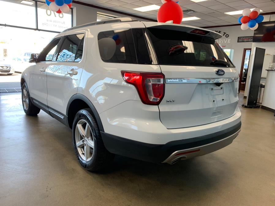2017 Ford Explorer XLT 4WD, available for sale in Inwood, New York | 5 Towns Drive. Inwood, New York 2017 Ford Explorer XLT 4WD, available for sale in Inwood, New York | 5 Towns Drive. Inwood, New York