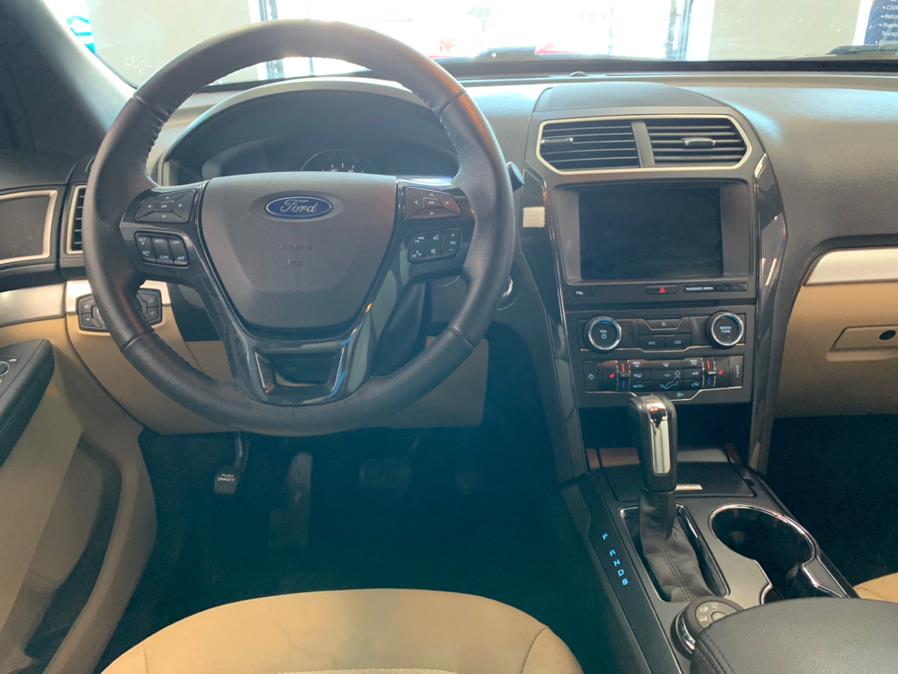 2017 Ford Explorer XLT 4WD, available for sale in Inwood, New York | 5 Towns Drive. Inwood, New York 2017 Ford Explorer XLT 4WD, available for sale in Inwood, New York | 5 Towns Drive. Inwood, New York