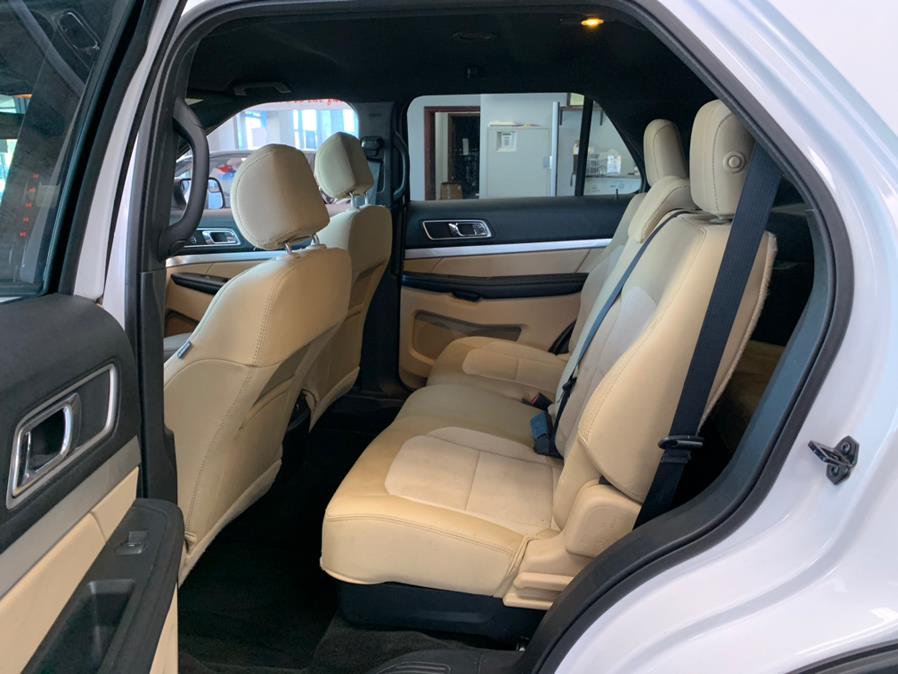 2017 Ford Explorer XLT 4WD, available for sale in Inwood, New York | 5 Towns Drive. Inwood, New York 2017 Ford Explorer XLT 4WD, available for sale in Inwood, New York | 5 Towns Drive. Inwood, New York
