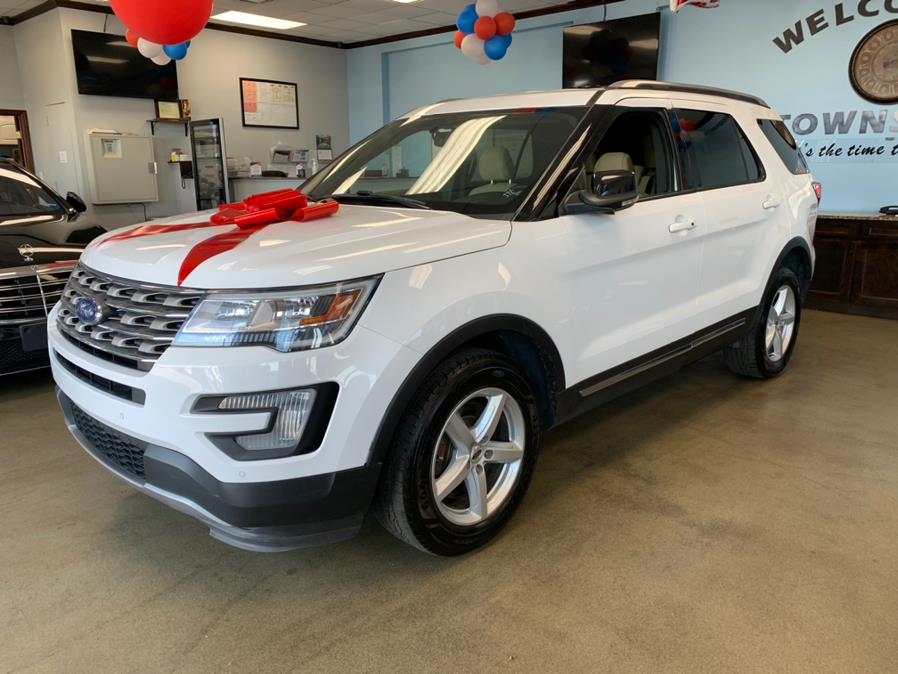 2017 Ford Explorer XLT 4WD, available for sale in Inwood, New York | 5 Towns Drive. Inwood, New York 2017 Ford Explorer XLT 4WD, available for sale in Inwood, New York | 5 Towns Drive. Inwood, New York