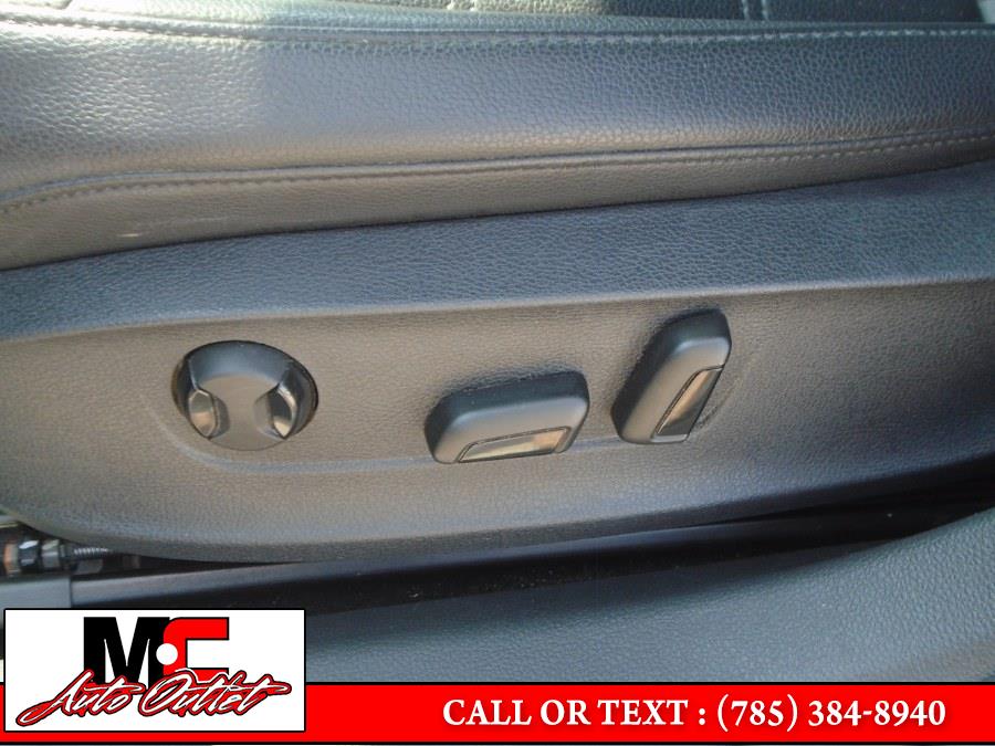 2013 Volkswagen Passat 4dr Sdn 2.5L Auto SE w/Sunroof PZEV, available for sale in Colby, Kansas | M C Auto Outlet Inc. Colby, Kansas 2013 Volkswagen Passat 4dr Sdn 2.5L Auto SE w/Sunroof PZEV, available for sale in Colby, Kansas | M C Auto Outlet Inc. Colby, Kansas