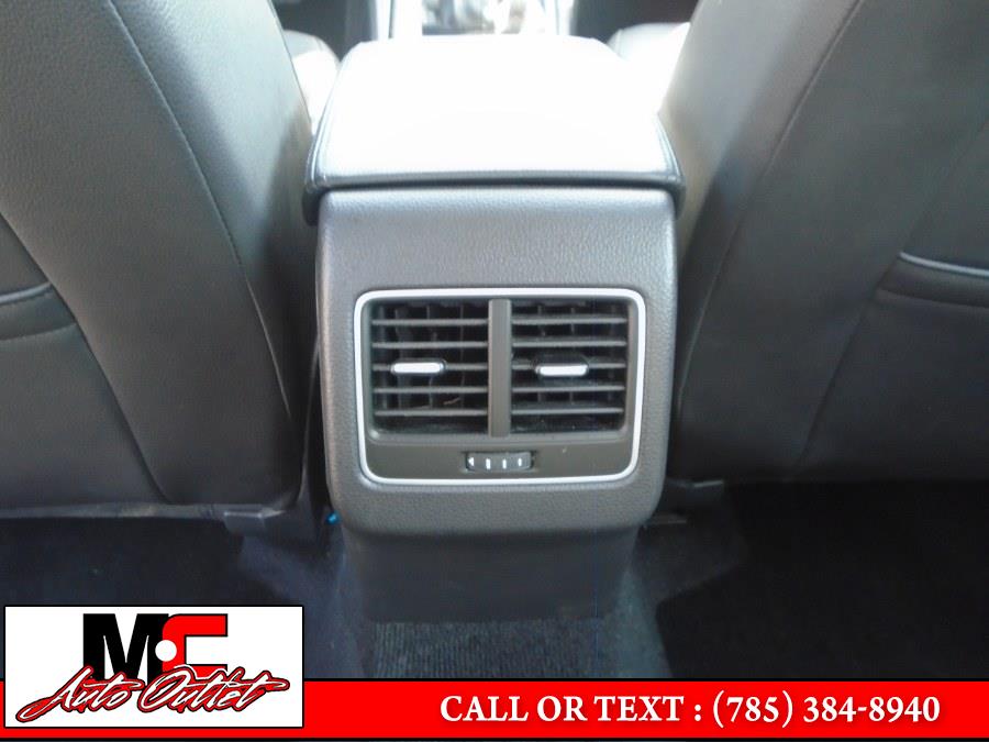 2013 Volkswagen Passat 4dr Sdn 2.5L Auto SE w/Sunroof PZEV, available for sale in Colby, Kansas | M C Auto Outlet Inc. Colby, Kansas 2013 Volkswagen Passat 4dr Sdn 2.5L Auto SE w/Sunroof PZEV, available for sale in Colby, Kansas | M C Auto Outlet Inc. Colby, Kansas