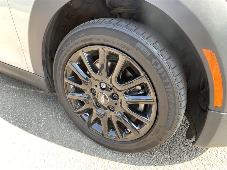2016 MINI Cooper Hardtop 4 Door 4dr HB S, available for sale in Stratford, Connecticut | Wiz Leasing Inc. Stratford, Connecticut 2016 MINI Cooper Hardtop 4 Door 4dr HB S, available for sale in Stratford, Connecticut | Wiz Leasing Inc. Stratford, Connecticut