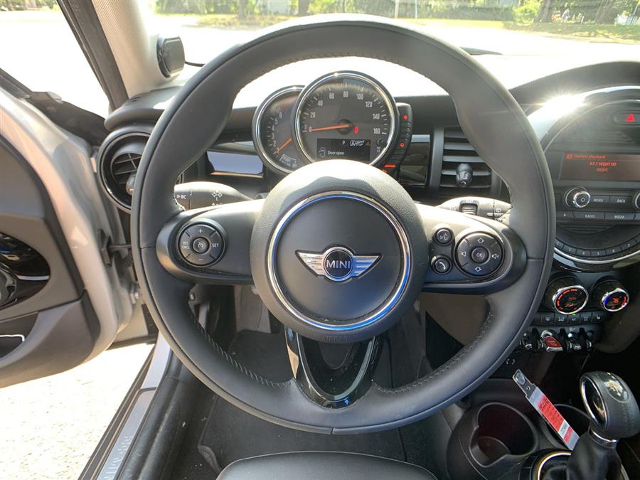 2016 MINI Cooper Hardtop 4 Door 4dr HB S, available for sale in Stratford, Connecticut | Wiz Leasing Inc. Stratford, Connecticut 2016 MINI Cooper Hardtop 4 Door 4dr HB S, available for sale in Stratford, Connecticut | Wiz Leasing Inc. Stratford, Connecticut