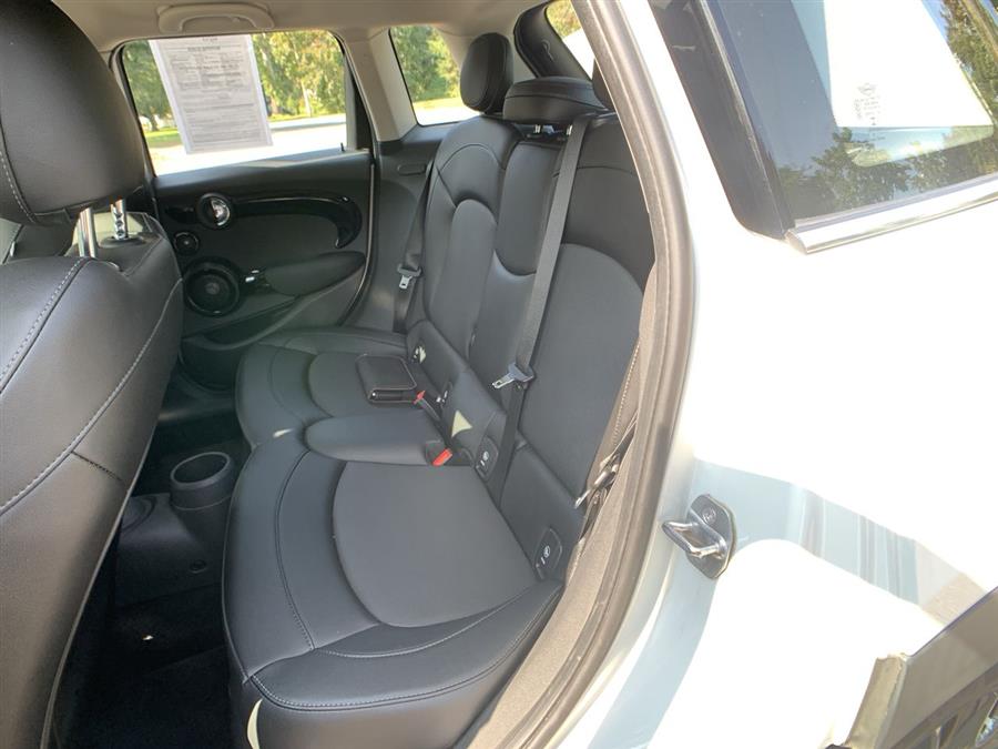 2016 MINI Cooper Hardtop 4 Door 4dr HB S, available for sale in Stratford, Connecticut | Wiz Leasing Inc. Stratford, Connecticut 2016 MINI Cooper Hardtop 4 Door 4dr HB S, available for sale in Stratford, Connecticut | Wiz Leasing Inc. Stratford, Connecticut