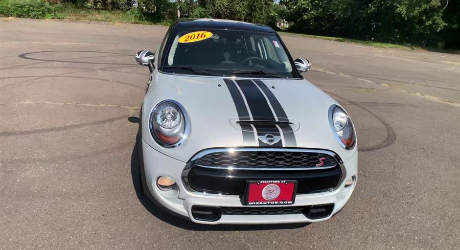 2016 MINI Cooper Hardtop 4 Door 4dr HB S, available for sale in Stratford, Connecticut | Wiz Leasing Inc. Stratford, Connecticut 2016 MINI Cooper Hardtop 4 Door 4dr HB S, available for sale in Stratford, Connecticut | Wiz Leasing Inc. Stratford, Connecticut