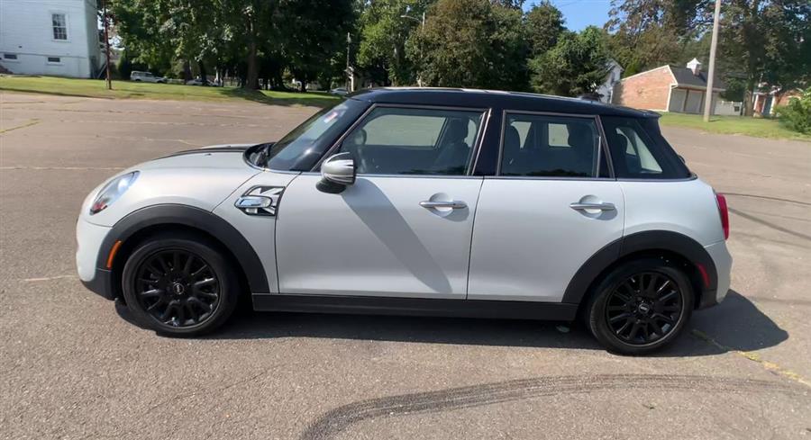2016 MINI Cooper Hardtop 4 Door 4dr HB S, available for sale in Stratford, Connecticut | Wiz Leasing Inc. Stratford, Connecticut 2016 MINI Cooper Hardtop 4 Door 4dr HB S, available for sale in Stratford, Connecticut | Wiz Leasing Inc. Stratford, Connecticut