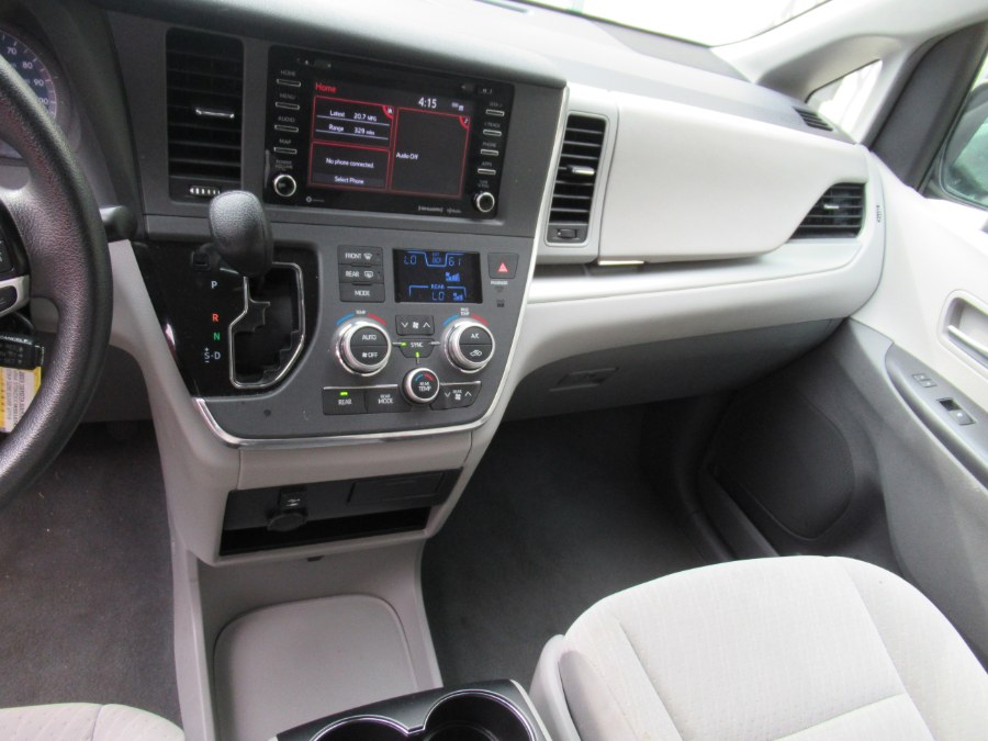 2019 Toyota Sienna LE FWD 8-Passenger (Natl), available for sale in Woodside, New York | Pepmore Auto Sales Inc.. Woodside, New York 2019 Toyota Sienna LE FWD 8-Passenger (Natl), available for sale in Woodside, New York | Pepmore Auto Sales Inc.. Woodside, New York