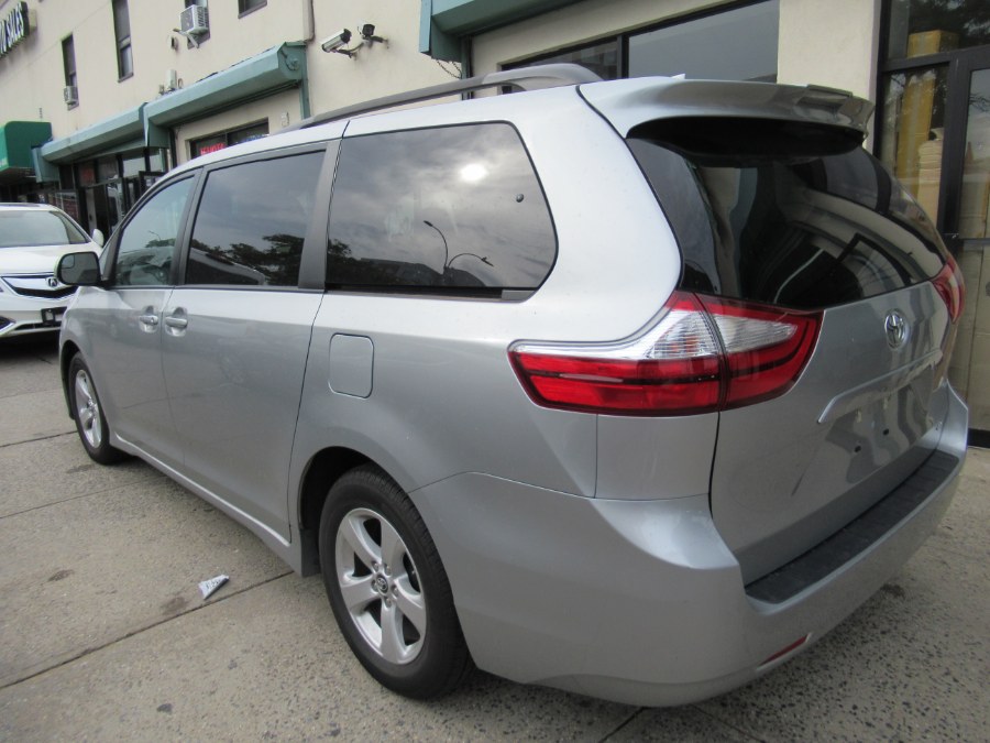 2019 Toyota Sienna LE FWD 8-Passenger (Natl), available for sale in Woodside, New York | Pepmore Auto Sales Inc.. Woodside, New York 2019 Toyota Sienna LE FWD 8-Passenger (Natl), available for sale in Woodside, New York | Pepmore Auto Sales Inc.. Woodside, New York