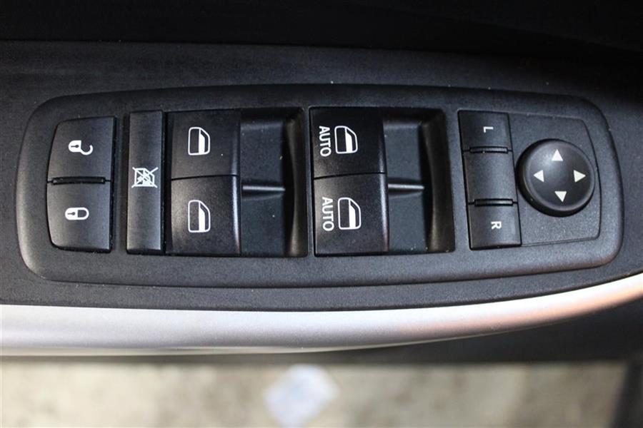 2017 Jeep Cherokee TRAILHAWK, available for sale in Paterson, New Jersey | Fast Track Motors. Paterson, New Jersey 2017 Jeep Cherokee TRAILHAWK, available for sale in Paterson, New Jersey | Fast Track Motors. Paterson, New Jersey