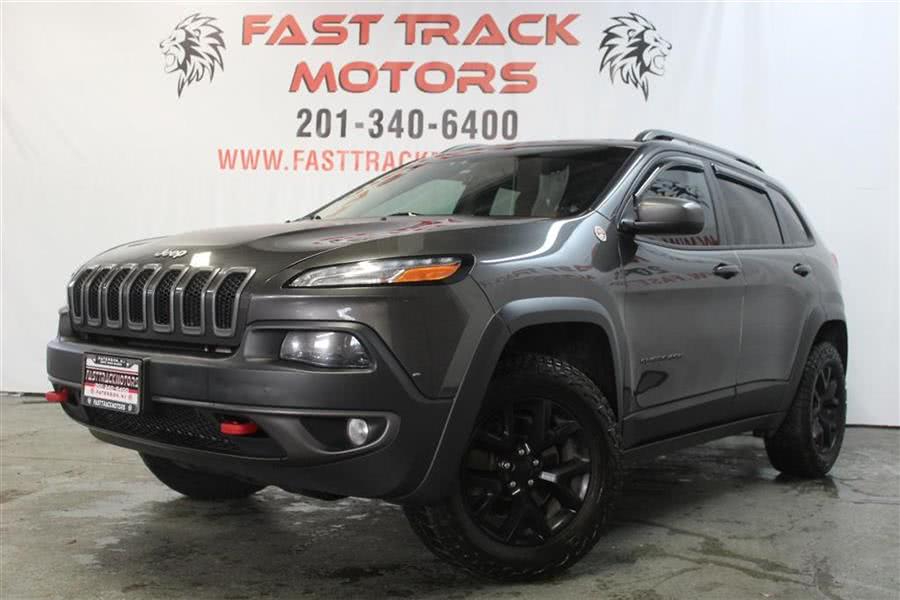 2017 Jeep Cherokee TRAILHAWK, available for sale in Paterson, New Jersey | Fast Track Motors. Paterson, New Jersey