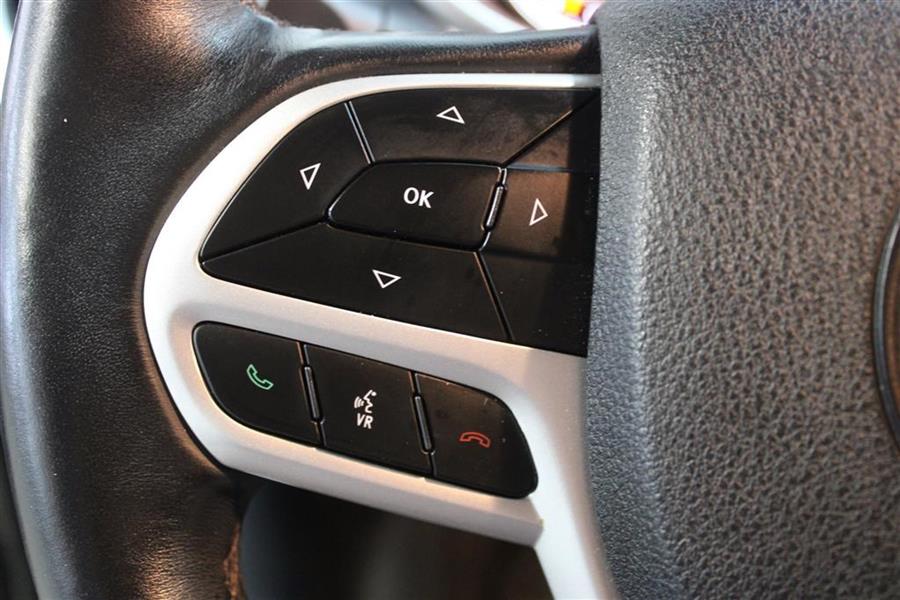 2017 Jeep Cherokee TRAILHAWK, available for sale in Paterson, New Jersey | Fast Track Motors. Paterson, New Jersey 2017 Jeep Cherokee TRAILHAWK, available for sale in Paterson, New Jersey | Fast Track Motors. Paterson, New Jersey