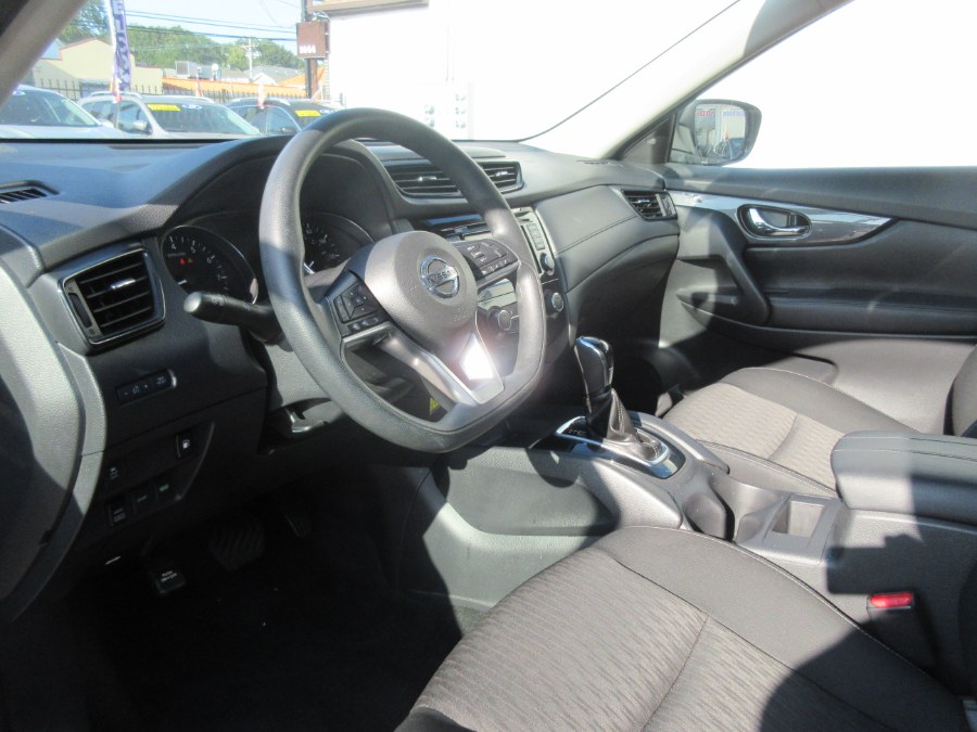2018 Nissan Rogue AWD SV, available for sale in Linden, New Jersey | Route 27 Auto Mall. Linden, New Jersey 2018 Nissan Rogue AWD SV, available for sale in Linden, New Jersey | Route 27 Auto Mall. Linden, New Jersey