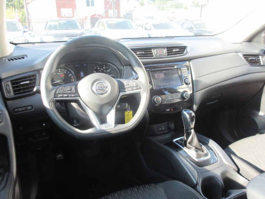 2018 Nissan Rogue AWD SV, available for sale in Linden, New Jersey | Route 27 Auto Mall. Linden, New Jersey 2018 Nissan Rogue AWD SV, available for sale in Linden, New Jersey | Route 27 Auto Mall. Linden, New Jersey