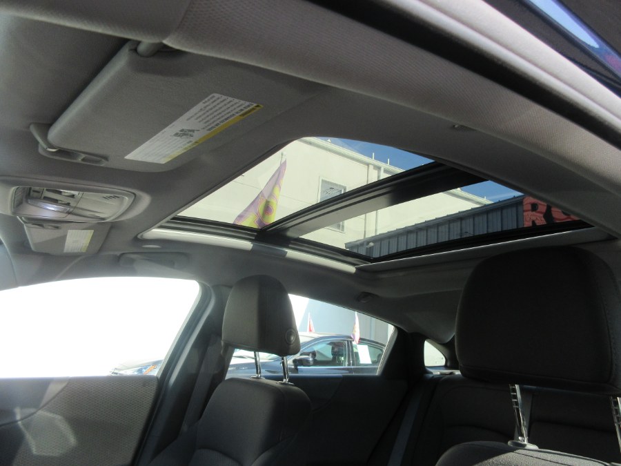2020 Chevrolet Malibu 4dr Sdn LT, available for sale in Linden, New Jersey | Route 27 Auto Mall. Linden, New Jersey 2020 Chevrolet Malibu 4dr Sdn LT, available for sale in Linden, New Jersey | Route 27 Auto Mall. Linden, New Jersey