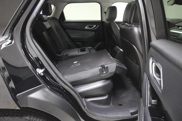 Used Land Rover Range Rover Velar S w/ Navi & rearCam 2020 | Car Revolution. Maple Shade, New Jersey Used Land Rover Range Rover Velar S w/ Navi & rearCam 2020 | Car Revolution. Maple Shade, New Jersey