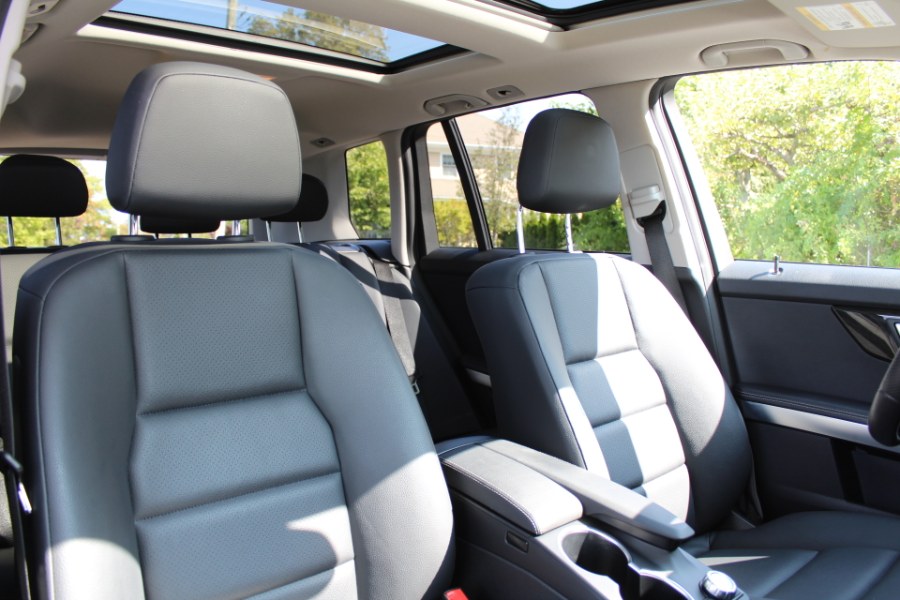 2015 Mercedes-Benz GLK-Class 4MATIC 4dr GLK 350, available for sale in Great Neck, New York | Great Neck Car Buyers & Sellers. Great Neck, New York 2015 Mercedes-Benz GLK-Class 4MATIC 4dr GLK 350, available for sale in Great Neck, New York | Great Neck Car Buyers & Sellers. Great Neck, New York