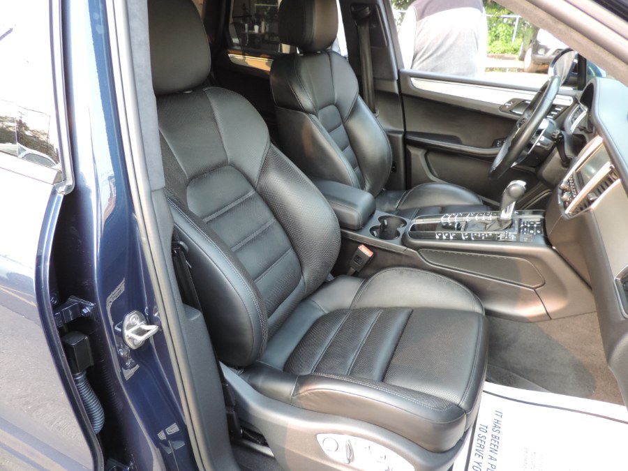 Used Porsche Macan AWD 4dr Turbo 2016 | Auto Gallery. Lodi, New Jersey Used Porsche Macan AWD 4dr Turbo 2016 | Auto Gallery. Lodi, New Jersey
