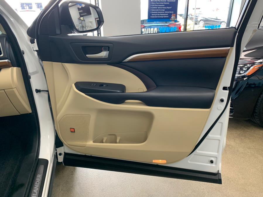2018 Toyota Highlander Limited V6 AWD (Natl), available for sale in Inwood, New York | 5 Towns Drive. Inwood, New York 2018 Toyota Highlander Limited V6 AWD (Natl), available for sale in Inwood, New York | 5 Towns Drive. Inwood, New York